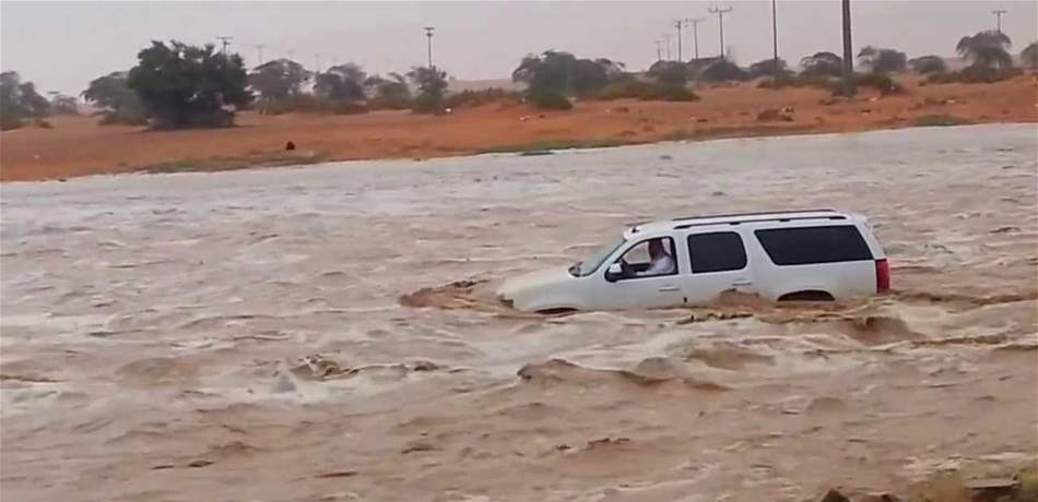الكوارث الناجمة عن الفيضانات في المملكة العربية السعودية، إجلاء 137 شخصا