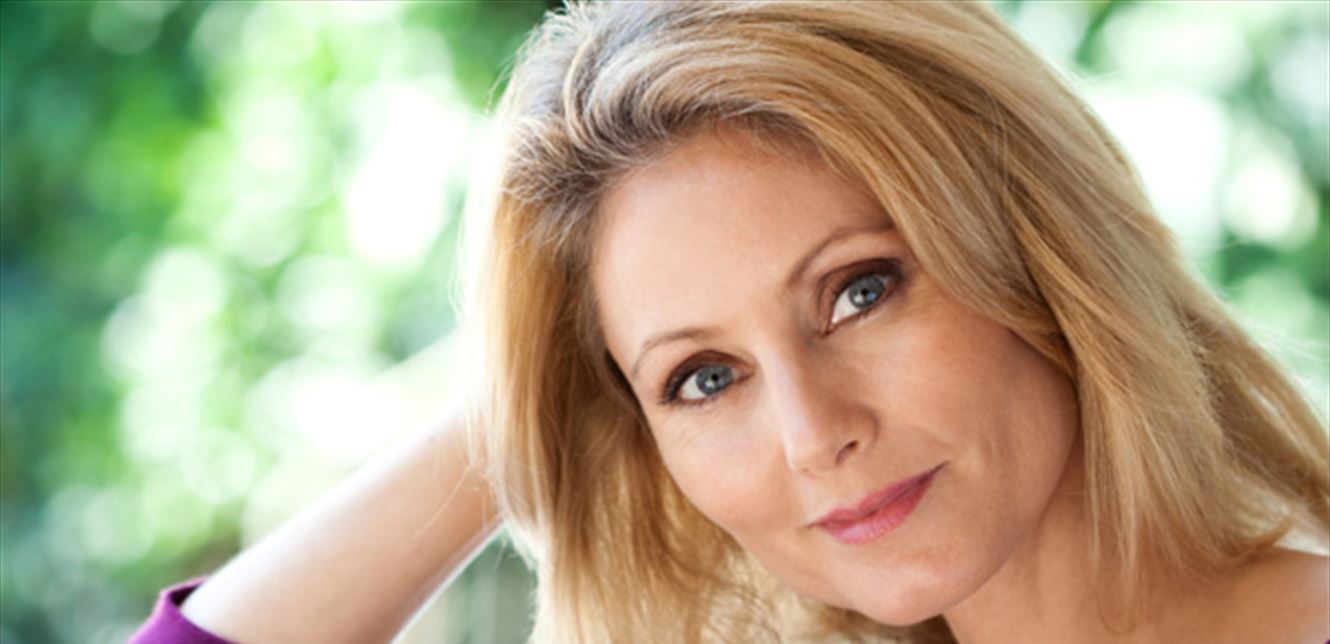 Обычная женщина 40 лет. Красивые женщины за 40. Красотка бальзаковского возраста. Красотка бальзаковского возраста. Строгие женщины в возрасте.