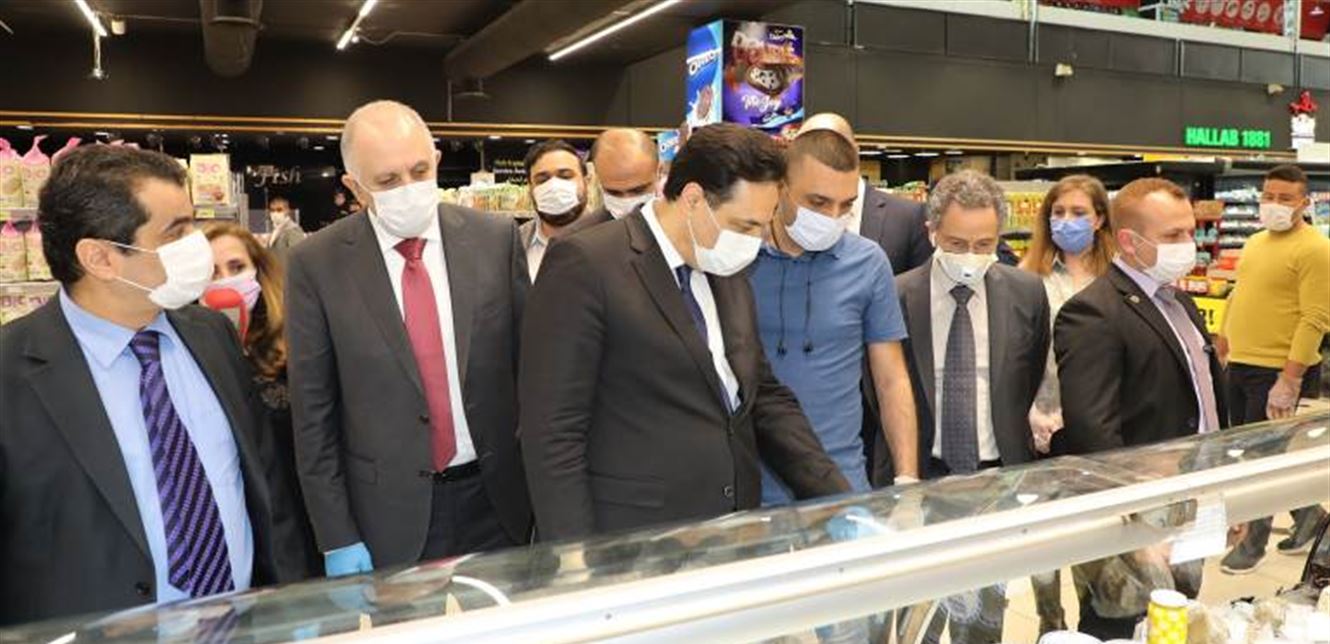 فوضى تسعير الدولار تُحبط ضبط الغلاء.. وتحذير من مجاعة