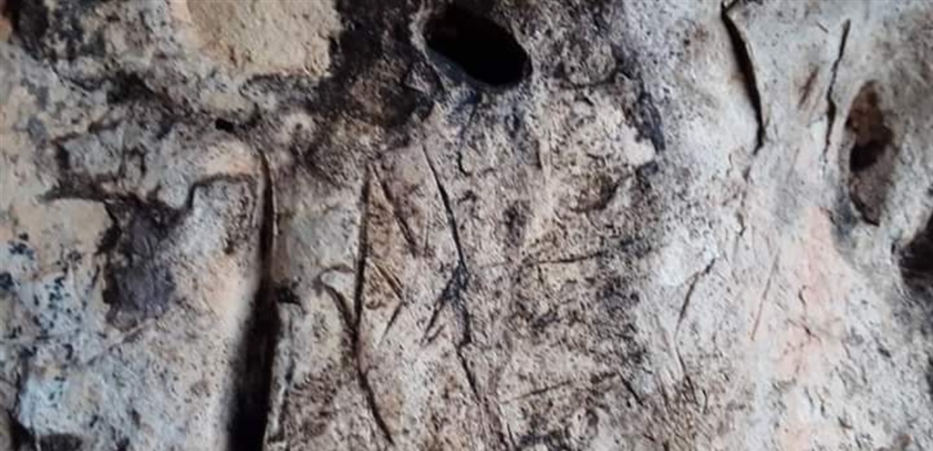 اكتشاف كهف في ليبيا فيه نقوش صخرية عمرها آلاف السنين Doc-P-834480-637596347379664911