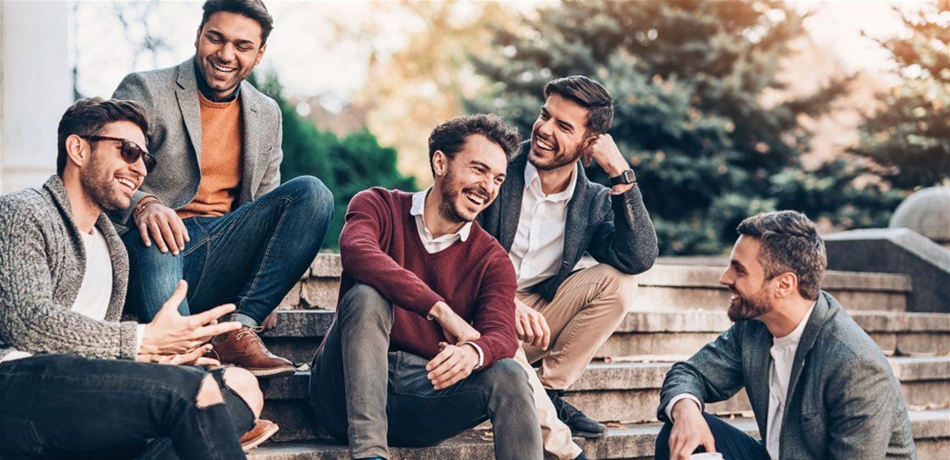 5 октября мужчина. Мужская Дружба картина. 5 Типов мужчин. Men friends. Компанейский парень.