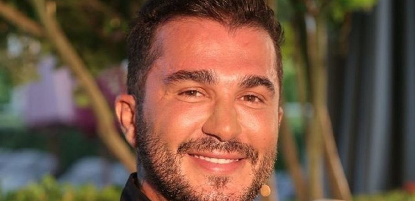 جورج الراسي في صالون التجميل… ماذا كان يغني؟ (فيديو) – بوابة مشاهير