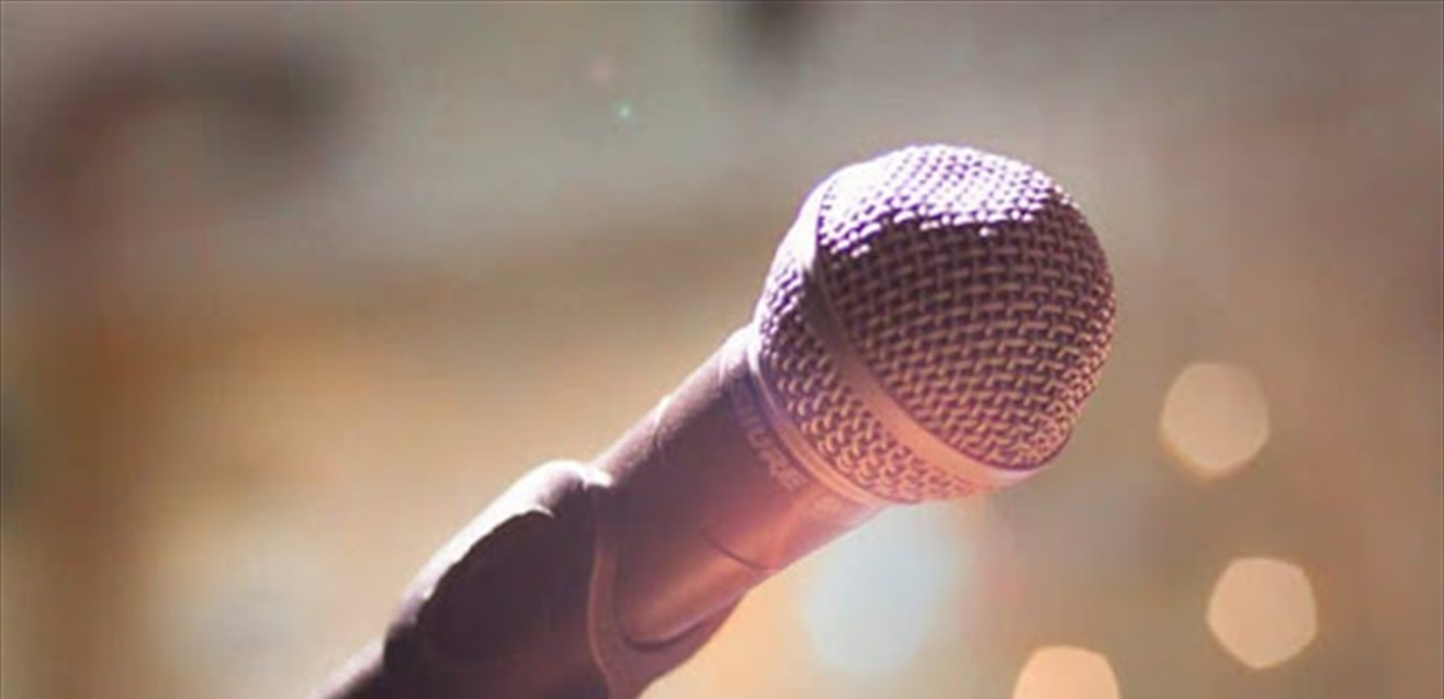 بعد تعرضه لحادث سير مروّع… الفنان الشهير ظهر وهو يغنّي على كرسي متحرّك! (فيديو) – بوابة مشاهير