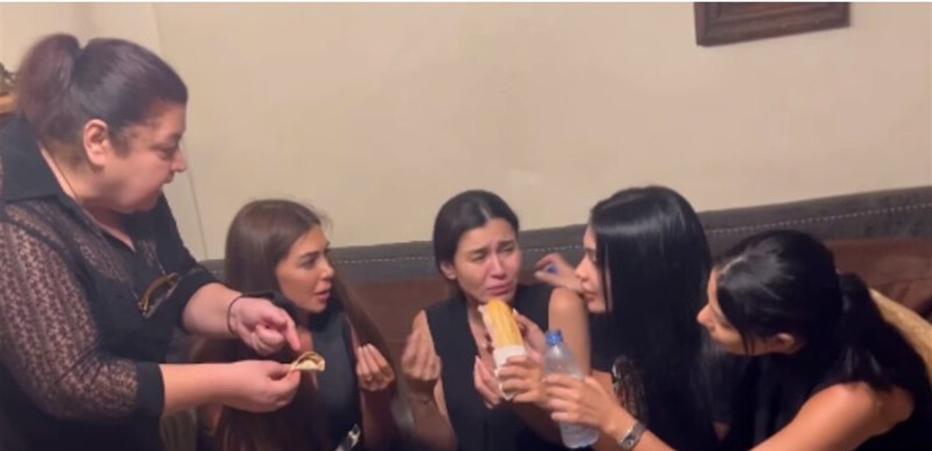 فيديو جديد يثير الجدل.. ليليان نمري وغنوة محمود يُطعمن نادين الراسي – بوابة مشاهير