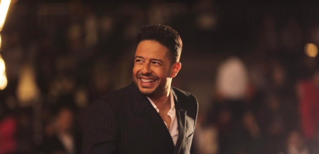 محمد حماقي ينفعل على هؤلاء بسبب فتاة.. شاهدوا ردّ فعله (فيديو) – بوابة مشاهير