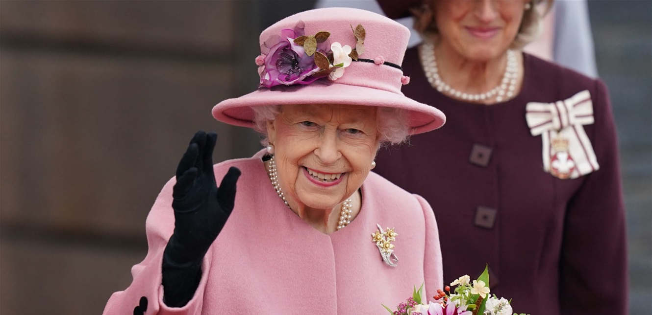 لم تشاهده من قبل.. فيديو نادر للملكة إليزابيث منذ الطفولة وحتى تتويجها! – بوابة مشاهير