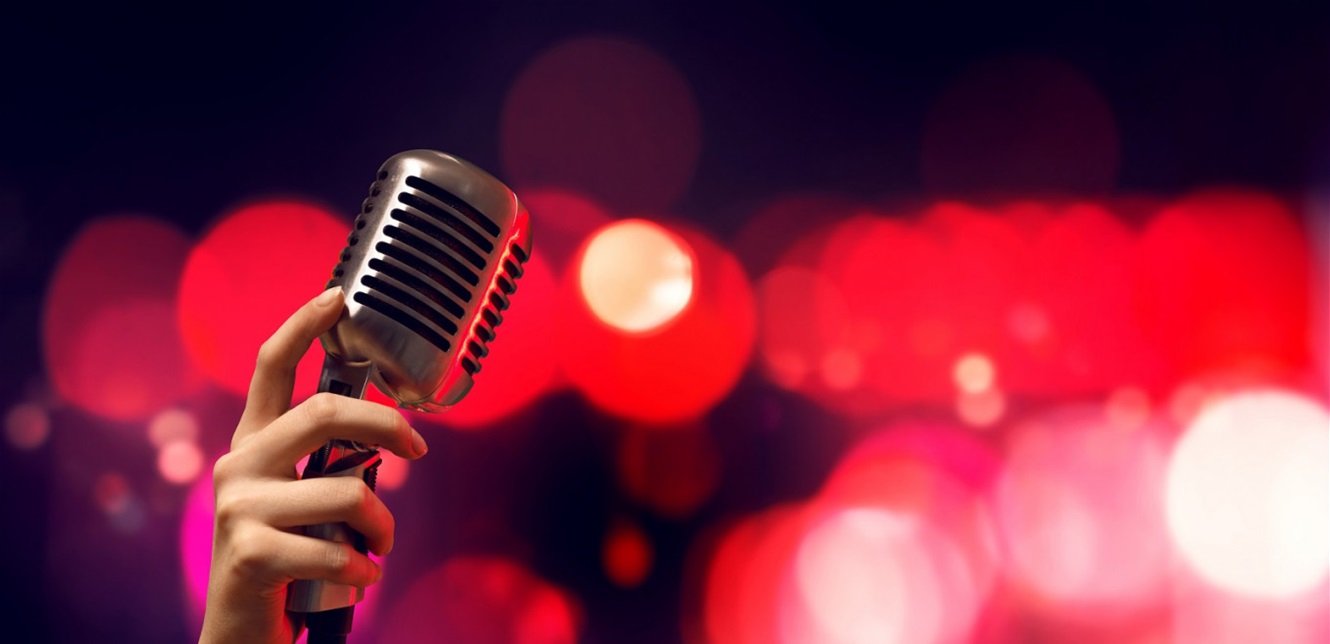 فنانة شهيرة تبكي بحرقة في فيديو مباشر.. ظهرت بمكياج غريب لهذا السبب – بوابة مشاهير