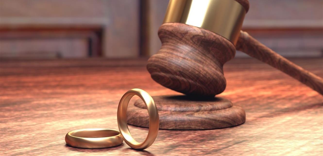 نجم سوبر ستار الشهير ينفصل عن زوجته.. ويحصل على حضانة طفليه – بوابة مشاهير