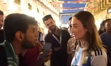 بين أرجنتينيّة ومشّجعين سعوديين... شاهدوا ما جرى (فيديو)