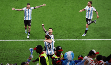 الأرجنتين تضرب أستراليا بثنائية وتتأهل إلى ربع نهائي المونديال