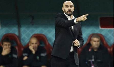 الركراكي ينافس غوارديولا وكلوب على جائزة أفضل مدرب