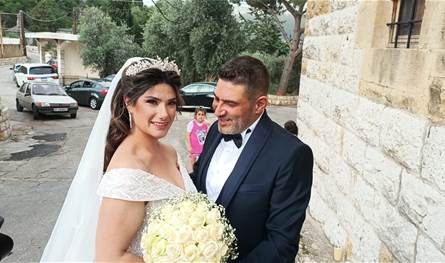الزميلة زينة كرم تدخل القفص الذهبي