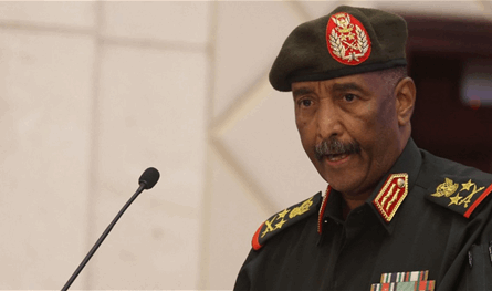 أول ظهور للبرهان منذ اندلاع المعارك في السودان.. ما حقيقته؟