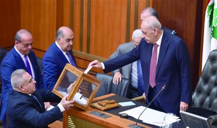 &quot;التهديد لا ينفع&quot;.. متى يدعو بري إلى جلسة لانتخاب الرئيس؟!