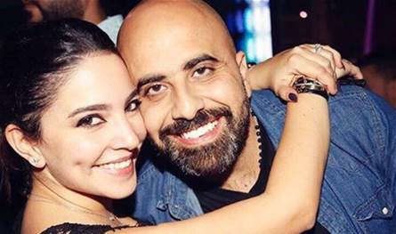 هشام حداد يحتفل بعيد زواجه الـ11.. ورسائل رومنسية مع زوجته (فيديو)