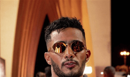 محمد رمضان يوقف حفله ويوجه تحية عفوية لهذه النجمة (فيديو)