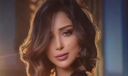 طليقة فنان شهير متهمة باقتحام منزله.. وهي تردّ!