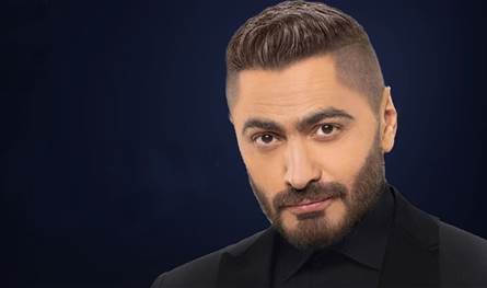 تامر حسني يقضي يومه مع ابنته في تدريبات كرة القدم... والجمهور: &quot;يا رب ترجع انت وبسمة&quot;! (فيديو)