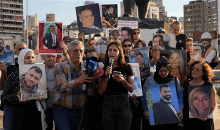 &quot;سنكون لكم بالمرصاد&quot;... أهالي ضحايا انفجار المرفأ: شبعنا وعوداً كاذبة