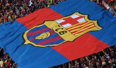 نقل لاعب برشلونة إلى المستشفى… أُصيب في رأسه وبَقِيَ ينزف (صورة)