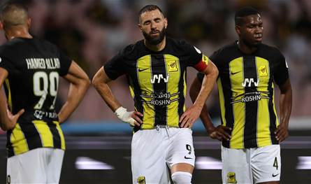 هل انتهت أزمة بنزيما مع إتحاد جدة؟