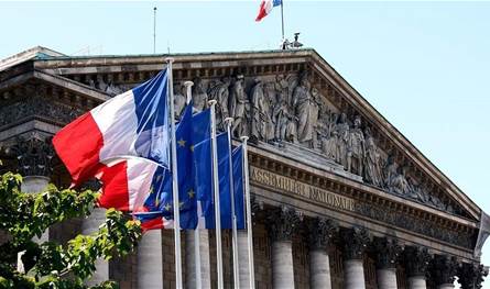 فرنسا تعلن تقديم 30 مليون يورو للأونروا هذا العام