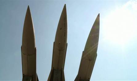 العالم حالياً مهدد بالصواريخ الحديثة.. ماذا يعني للأمن الدولي؟
