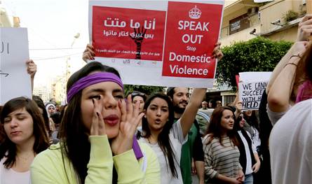 العنف الأسري في لبنان: الأرقام لا تصدم والتوعية موجودة.. فما العائق؟  