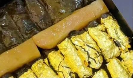 في الكويت.. وجبة &quot;ورق عنب&quot; مُغلّفة بالذهب وسعرها خيالي! (فيديو)
