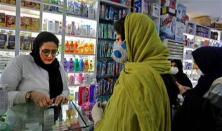 &quot;الحجاب مقابل الدواء&quot;.. السلطات في إيران تستهدف الصيدليات