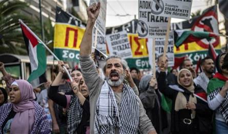 متظاهرون يقتحمون فندقا يؤوي إسرائيليين في أثينا