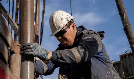 أسعار النفط ترتفع بدعم من قوة الطلب