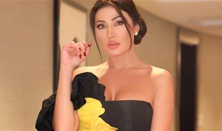 بعد الفيديو الفاضح لممثلة سورية في السيارة.. محاميها يوضح!