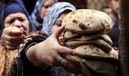 إبتداءً من هذا التاريخ... دولة عربيّة تُقرّر رفع سعر الخبز
