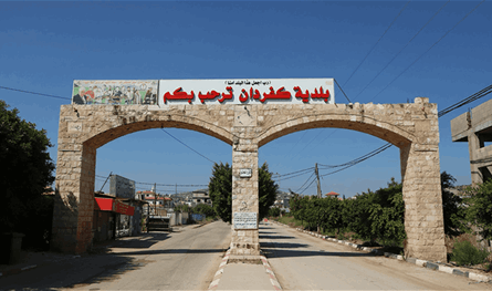 مواقف رجي تستفز حزب الله .. أي انعكاسات على الحكومة؟!