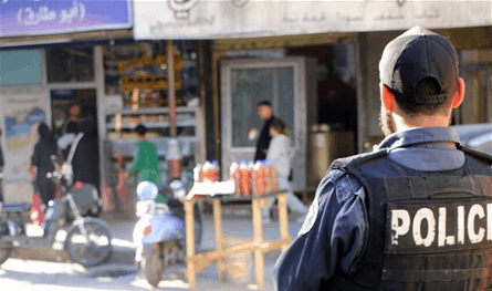 بالصورة.. شاهدوا لحظة القبض على مفتي سوريا السابق