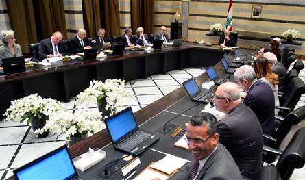 دمار كبير.. شاهدوا آثار الغارة الإسرائيلية على المبنى المستهدف في الضاحية (فيديو)