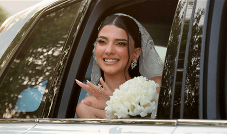بعد الزفاف الاسطوري.. أين تقضي نارين بيوتي شهر العسل مع زوجها؟