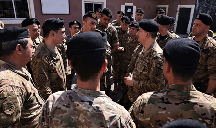 قائد الجيش تفقد قيادة فوج الحدود البرية الأول في شدرا وأحد أبراج المراقبة في كرم زبدين