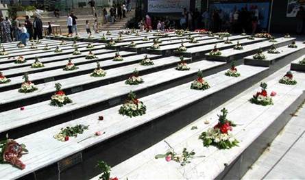 خلوة بين رئيس الجمهورية والسفير البابوي بعد رتبة سجدة الصليب