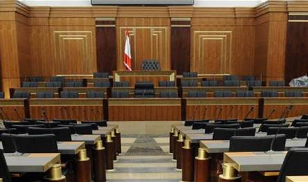 بري يسعى لإقرار قانونَي المصارف &quot;قبل نهاية الشهر&quot;