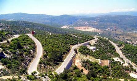 سلاح حزب الله إلى دائرة الضوء