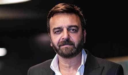 زوجته فنانة مُعتزلة.. ابن بطل مسلسل &quot;آسر&quot; سامر المصري يلفت الأنظار بوسامته تعرّفوا إليه (صورة)