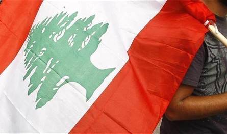 في عيدهم.. السياسيون يعايدون العمال