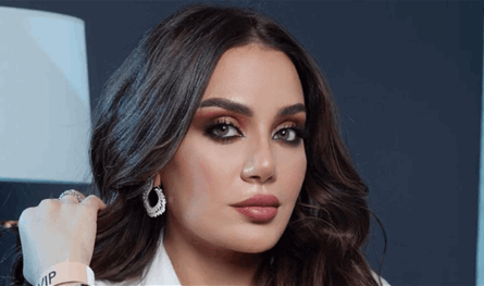 من دون ظهور خطيبها رجل الأعمال الكويتي.. ابنة هيفا وهبي تستمتع بوقتها على البحر بإطلالات صيفية (صور) 