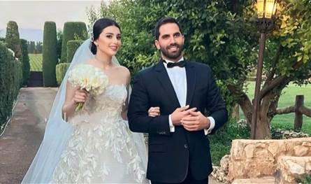 انفصلا في دولة عربية قبل شهرين.. تفاصيل جديدة عن طلاق ماريتا الحلاني وزوجها كميل