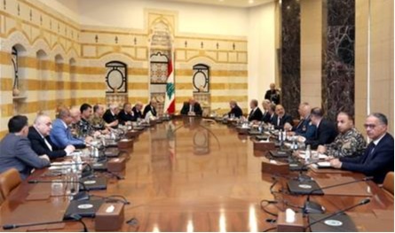 المجلس الأعلى للدفاع... خاطب الجارة لتسمع الكنّة