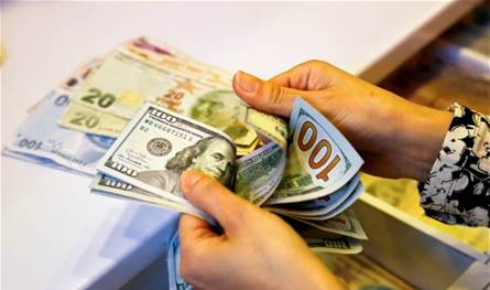 الدولار يتراجع والعملات الآسيوية تقفز وسط تكهنات بإعادة تقييمات نقدية