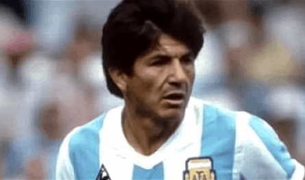 عن عمر 77 عاما.. وفاة لويس غالفان بطل مونديال 1978