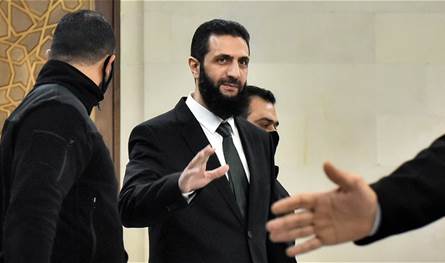 الشرع في فرنسا... وهذا ما سيبحثه مع ماكرون